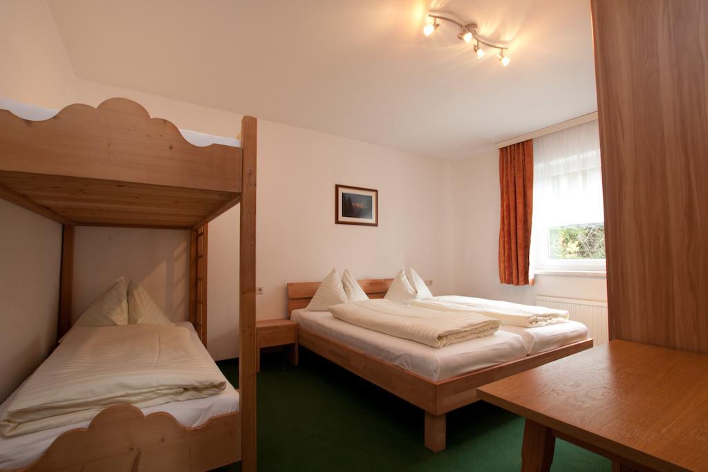 Appartment Lärchenalm Sankt Martin am Tennengebirge Rum bild